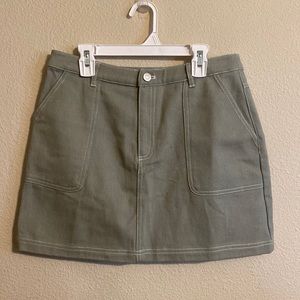 NWOT Crescent jean skirt size medium